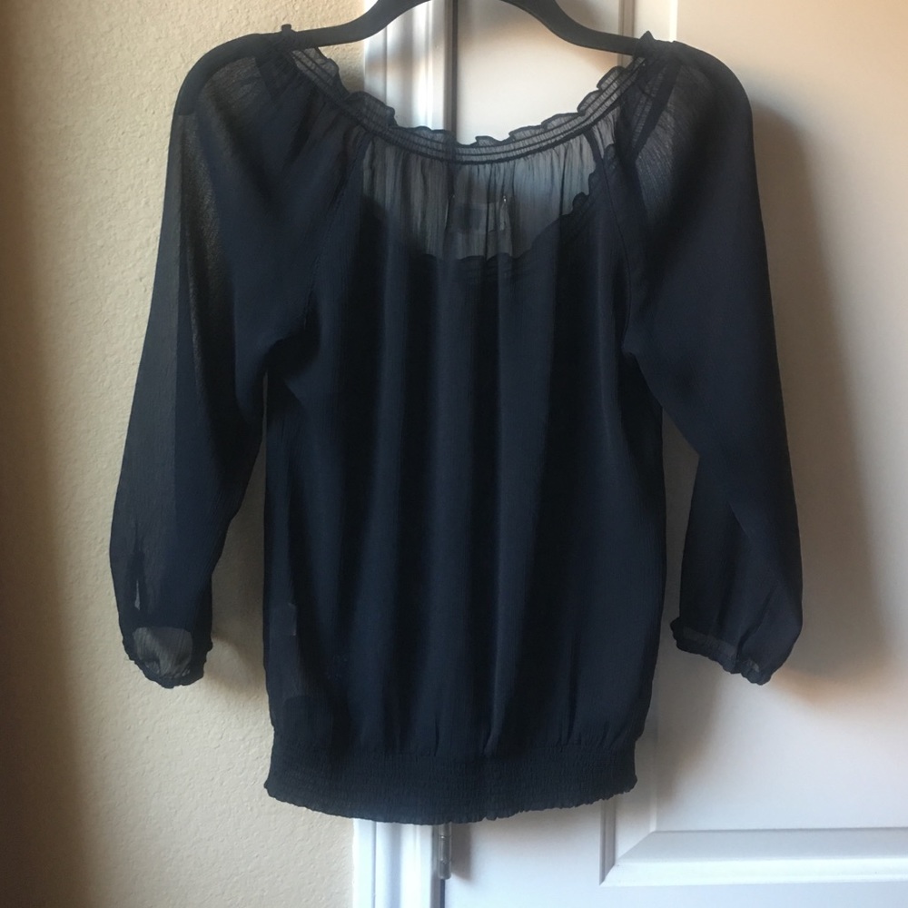 📣 Like new 🤩 EUC Abercrombie peasant top - Picture 3 of 8